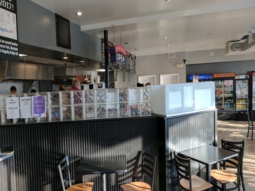 Über Bagels & Deli